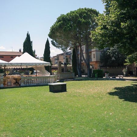 ホテル Il Castello Di Perano エクステリア 写真