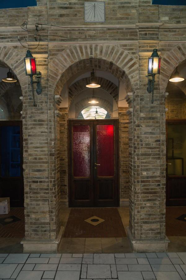 ホテル Il Castello Di Perano エクステリア 写真